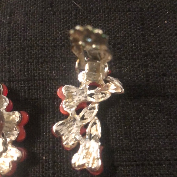 Vintage Butterfly red and rhinestone clip on - Picture 3 of 4